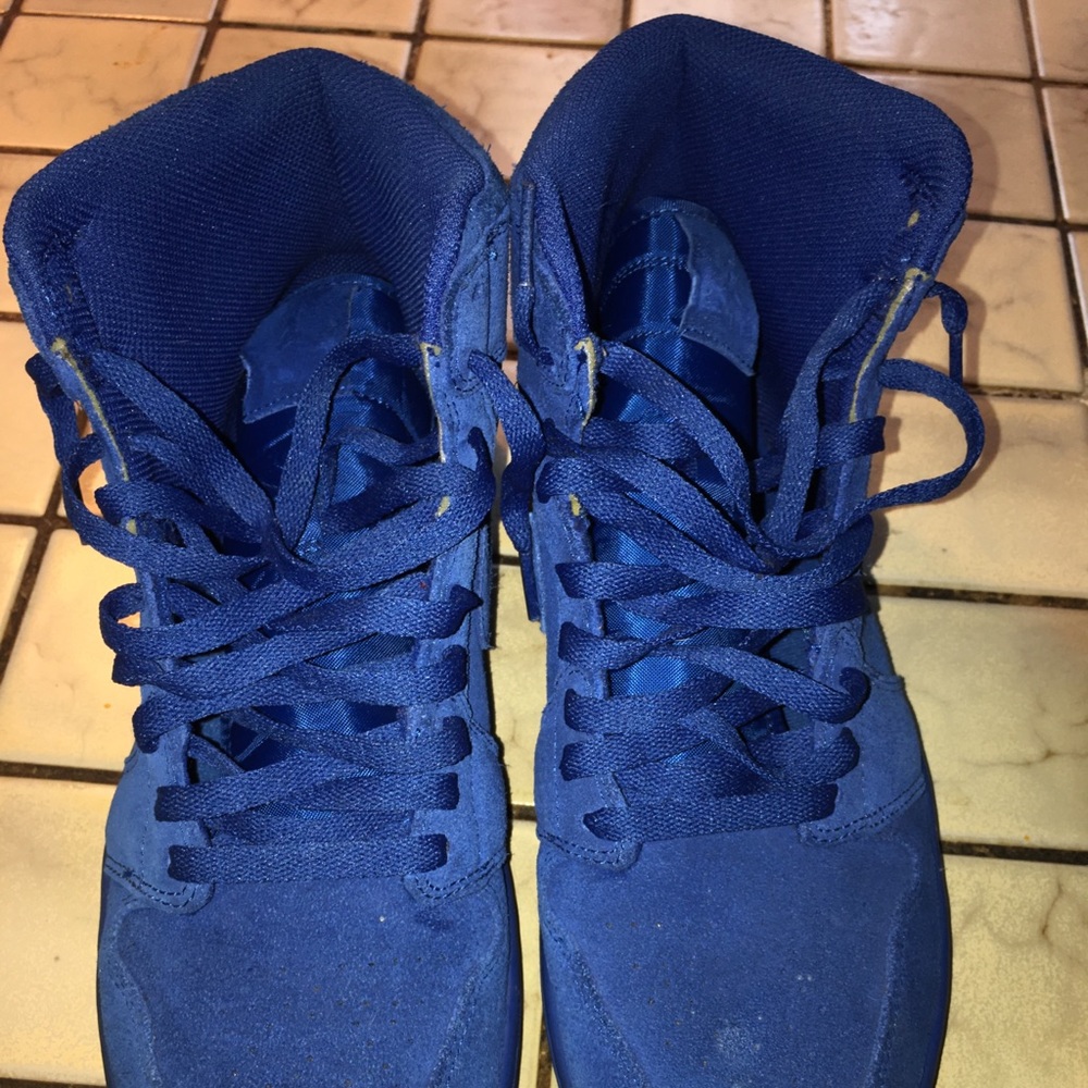 Jordan 1s All Blue